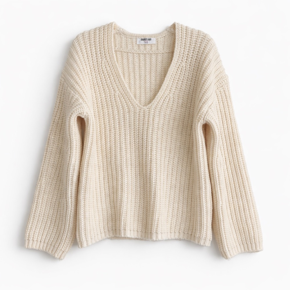 DOUBLE ZERO Cream Chunky Knit V-Neck Sweater | Size Small | Cozy Ribbed Pullover